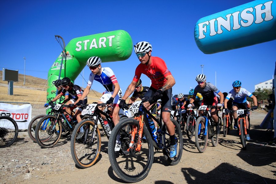 Erciyes Uluslararası Yol Ve Dağ Bisikleti Yarışları Tamamlandı