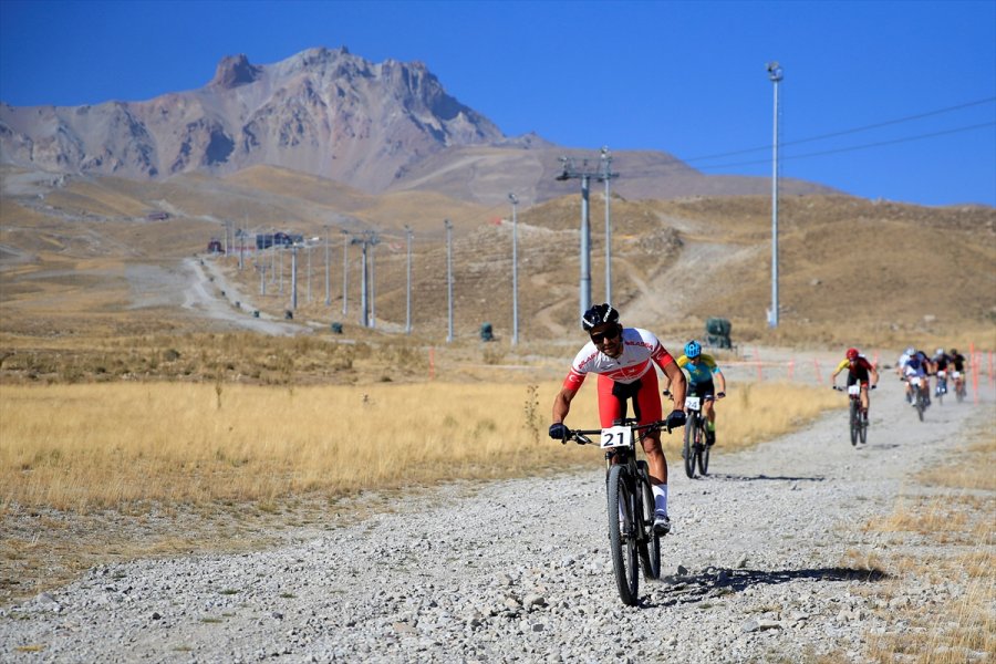 Erciyes Uluslararası Yol Ve Dağ Bisikleti Yarışları Tamamlandı