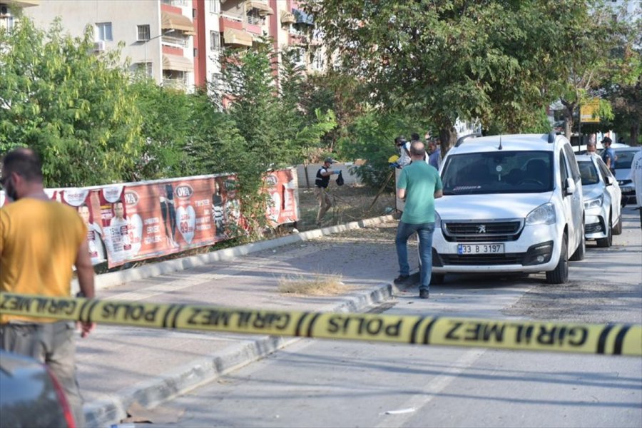 Güncelleme - Mersin'de Boş Arsada Patlama: 1 Yaralı