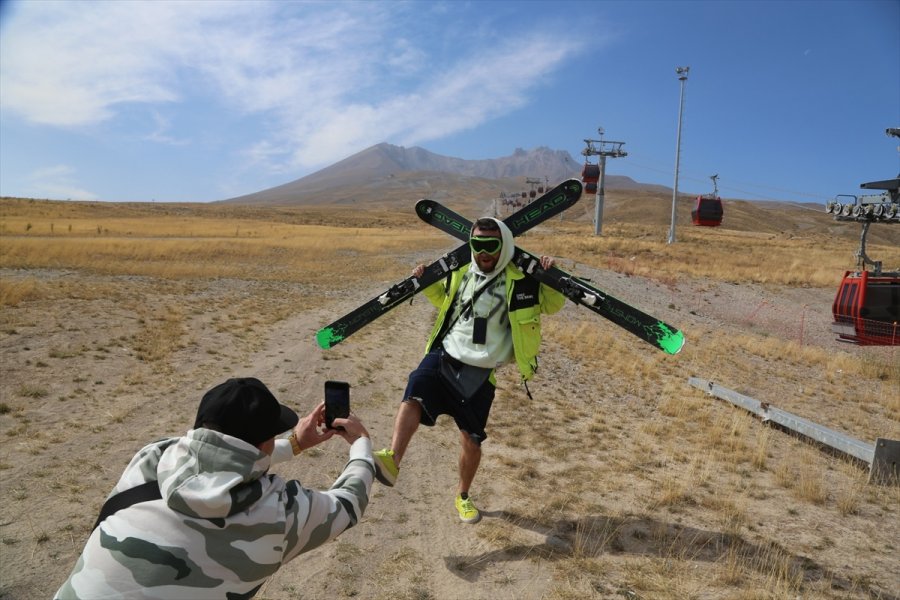 Ukrayna'nın Sosyal Medya Fenomenleri Erciyes'i Tanıttı