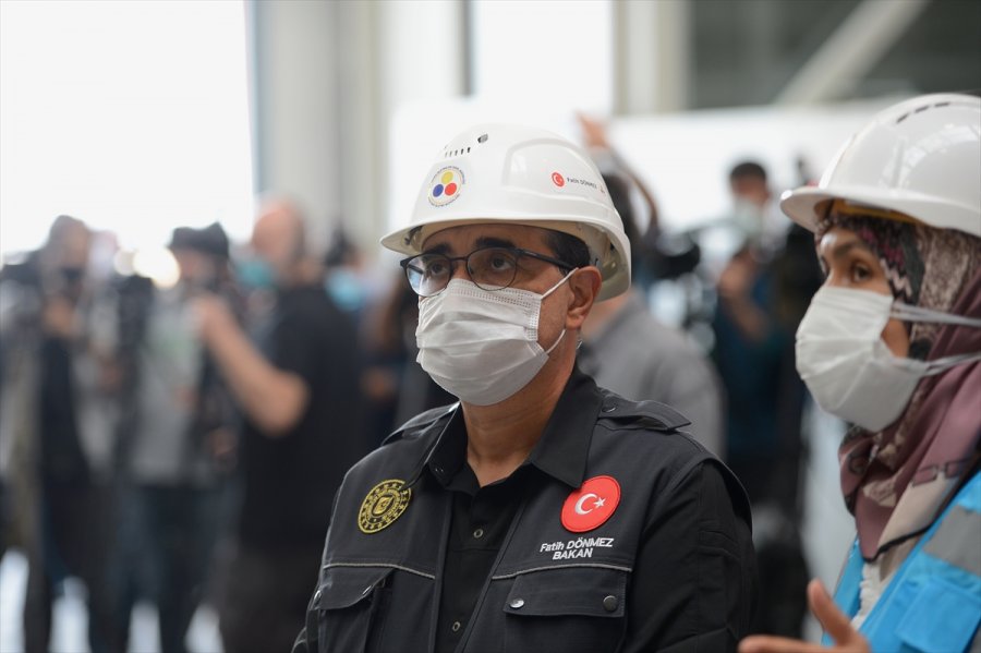 Bakan Dönmez, Türkiye'de İlk Kez Üretilecek Lityumun Pilot Tesisinde Konuştu: