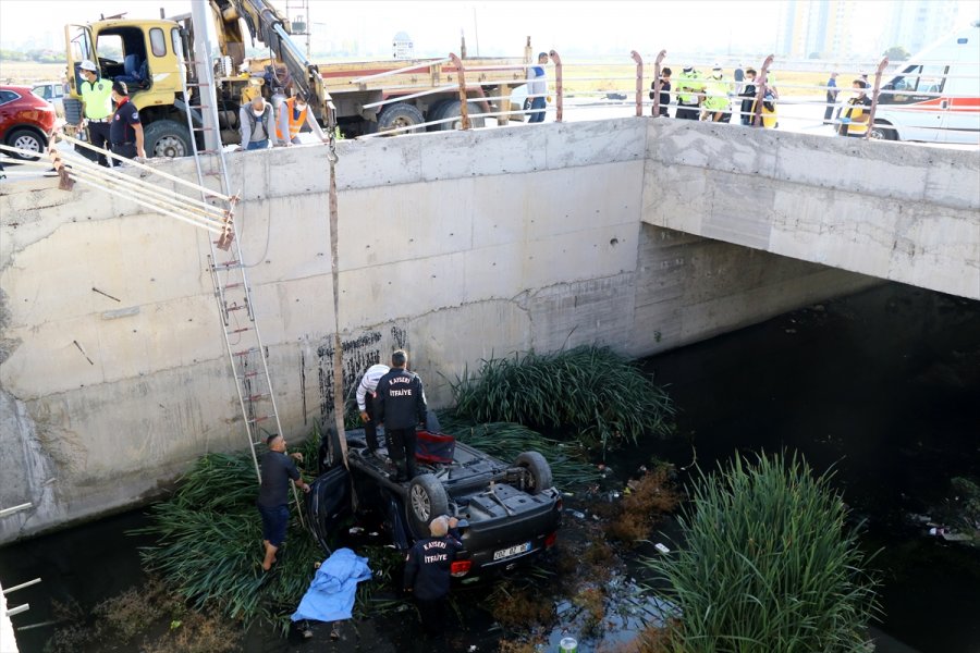 Kayseri'de Kanala Devrilen Otomobilin Sürücüsü Öldü