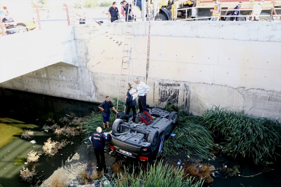 Kayseri'de Kanala Devrilen Otomobilin Sürücüsü Öldü