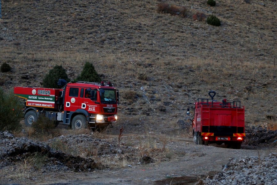 Kayseri'de Ormanlık Alanda Çıkan Yangın Kontrol Altına Alındı