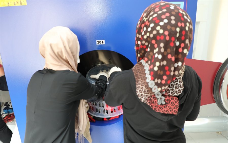 Aksaray'da Vefa Market'e Anlamlı Bağış