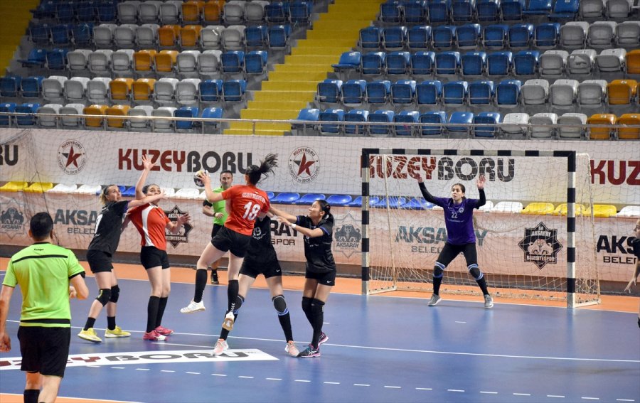 Aksaray Belediyespor: 18 - Üsküdar Belediyespor: 40