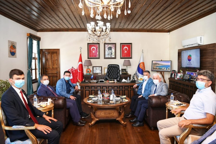 Antalya Valisi Ersin Yazıcı Finike'yi Ziyaret Etti