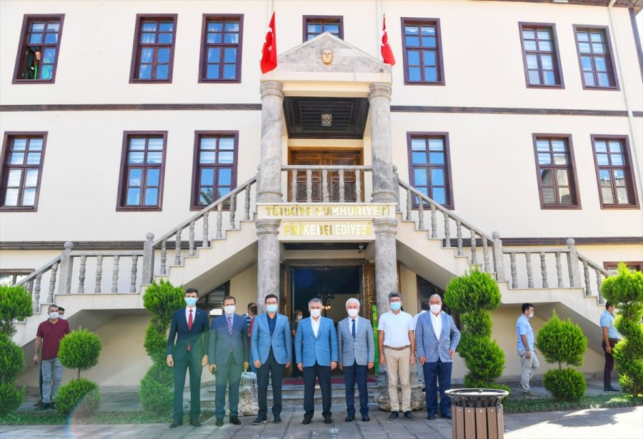 Antalya Valisi Ersin Yazıcı Finike'yi Ziyaret Etti
