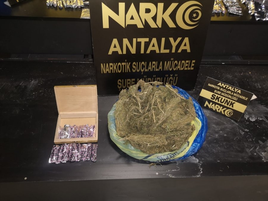 Antalya'da Hediye Paketlerinin İçinden Uyuşturucu Çıktı