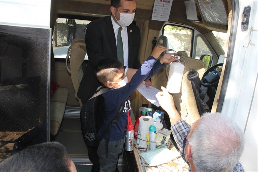 Yalıhüyük'de Öğrenci Servislerine Sıkı Denetim