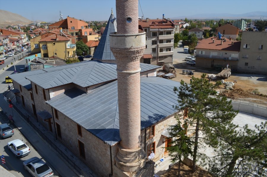 Ilgın'da Çukur Camii Restorasyonun Ardından İbadete Açılıyor