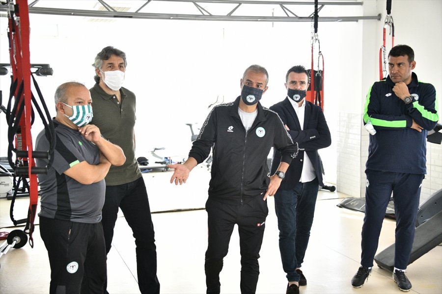Konyaspor Teknik Direktörü İsmail Kartal, Altyapı Tesislerini Ziyaret Etti