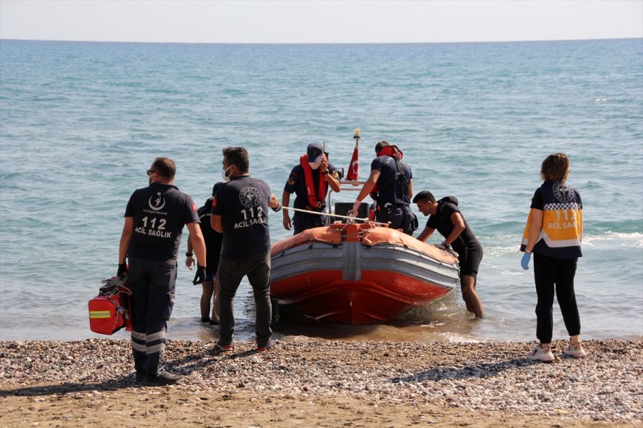 Mersin'de Denizde Kadın Cesedi Bulundu