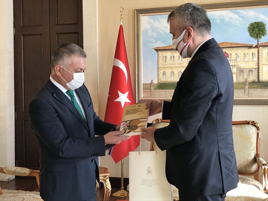 Romanyalı Turistler Tatil İçin Antalya'yı Tercih Ediyor