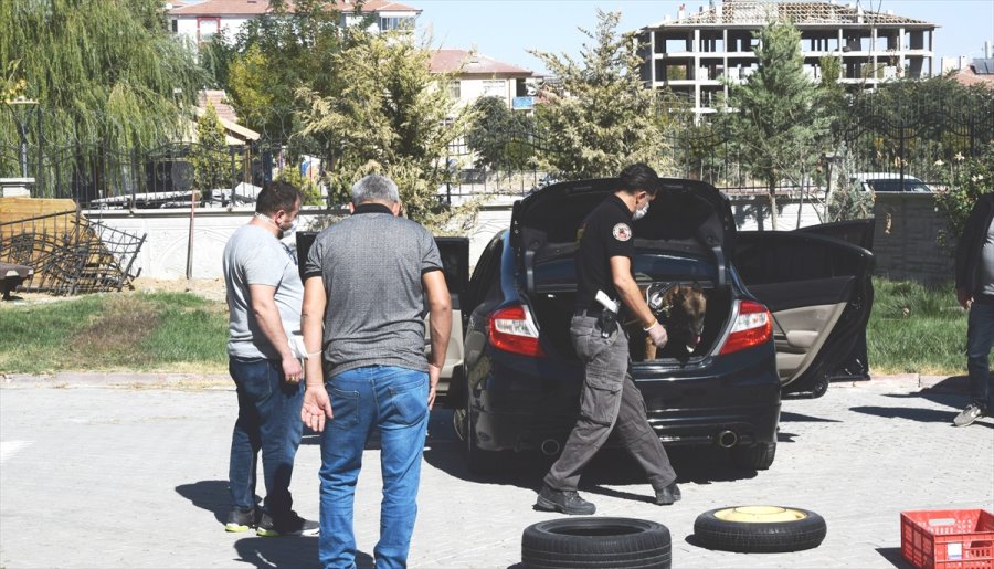 Konya'da Uyuşturucu Operasyonunda Yabancı Uyruklu 4 Zanlı Yakalandı