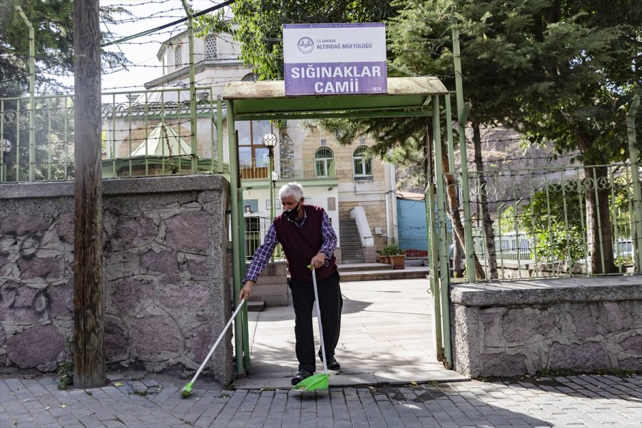 Yatalak Eşi Ve Engelli Oğlu İle Ortada Kalan Hamala Cami Derneği Sahip Çıktı