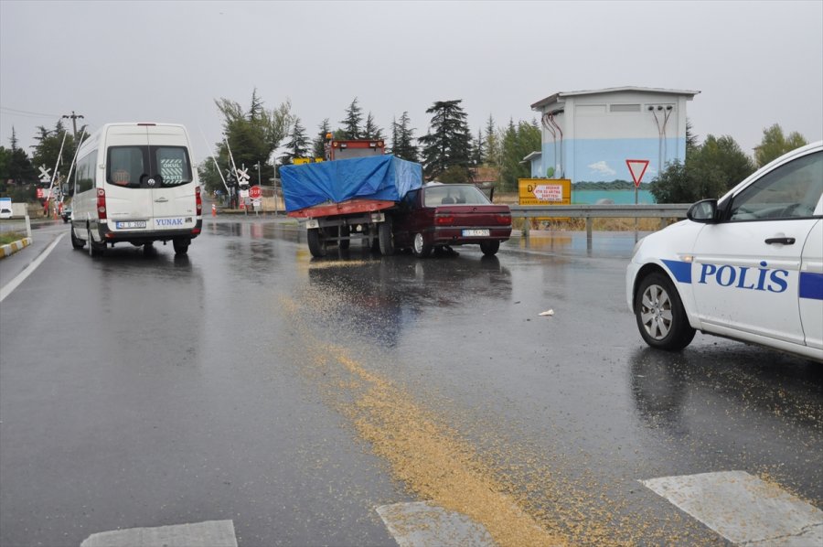 Akşehir'de Trafik Kazası: 2 Yaralı