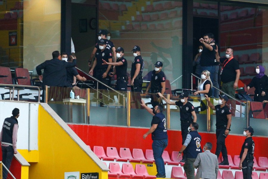 Kayserispor Kulübünden Sivasspor Maçında Tribünde Yaşanan Olaylara Kınama