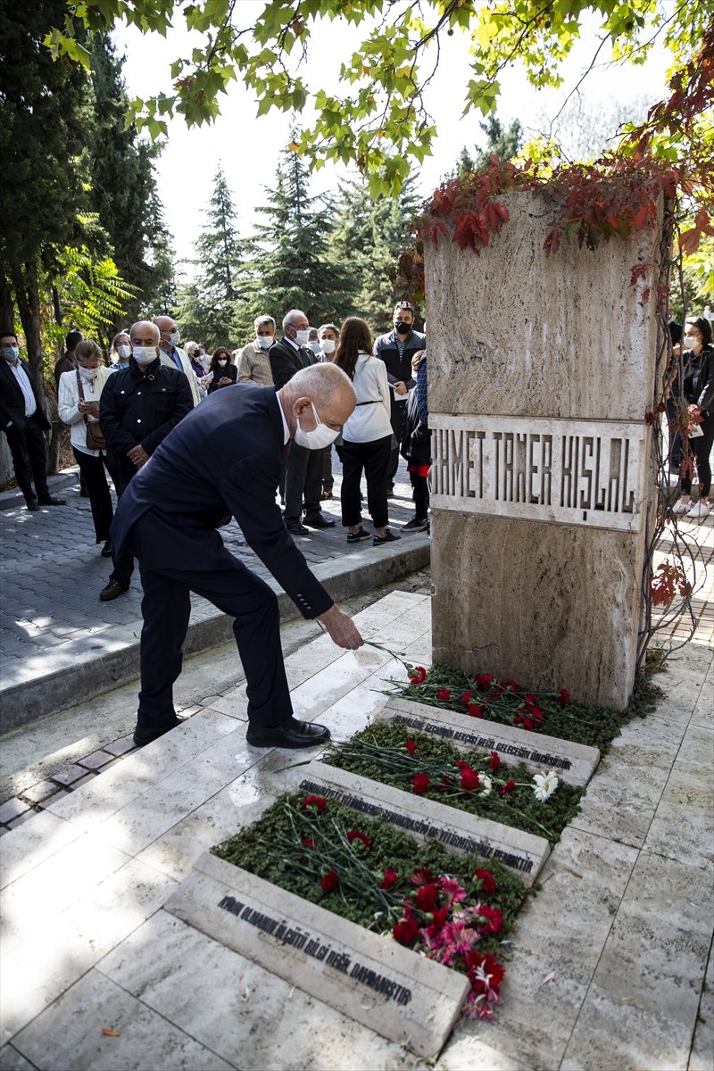 Ahmet Taner Kışlalı Kabri Başında Anıldı