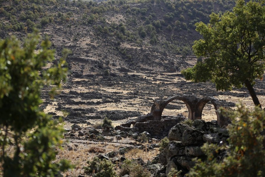 Aksaray'daki Nora Antik Kenti'nde 30 Yıl Sonra Çalışmalar Yeniden Başladı