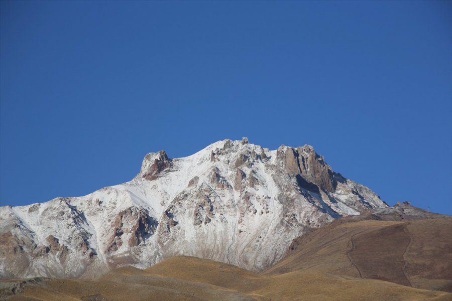 Erciyes Dağında Kış Manzarası