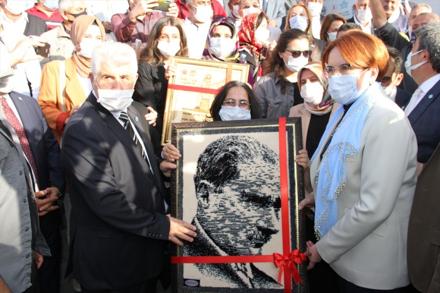 İyi Parti Genel Başkanı Akşener, Kayseri Parti Teşkilatı Üyeleriyle Bir Araya Geldi