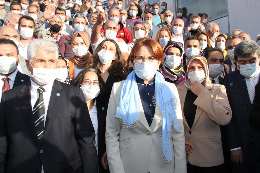 İyi Parti Genel Başkanı Akşener, Kayseri Parti Teşkilatı Üyeleriyle Bir Araya Geldi