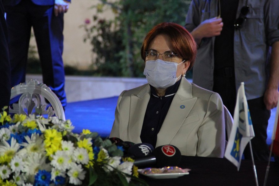 İyi Parti Genel Başkanı Akşener, Kayseri Parti Teşkilatı Üyeleriyle Bir Araya Geldi