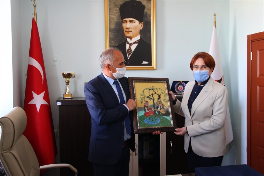 İyi Parti Genel Başkanı Meral Akşener, Kayseri'de Soruları Yanıtladı: