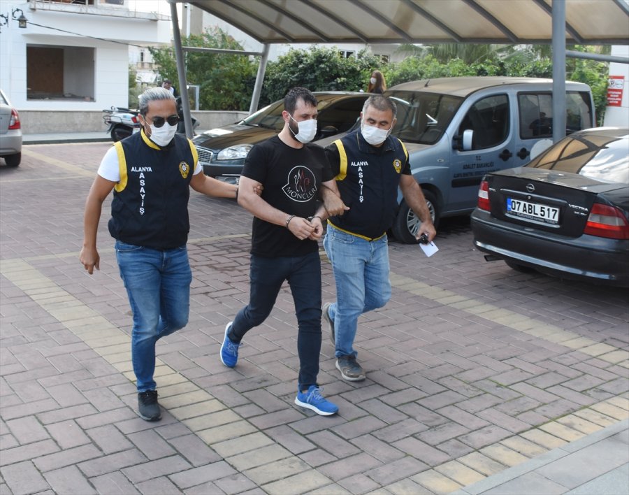 Antalya'da Uyuşturucu Operasyonunda İki Zanlı Tutuklandı