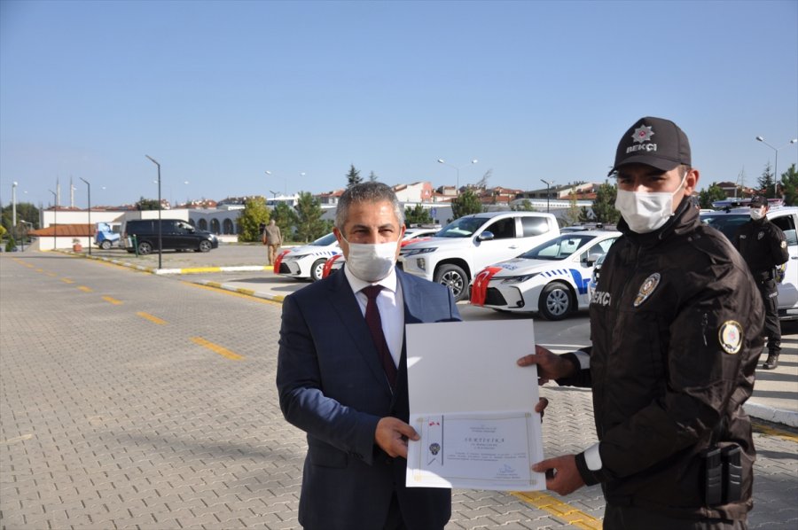 Eskişehir'de Eğitimlerini Tamamlayan Mahalle Bekçileri Göreve Başladı