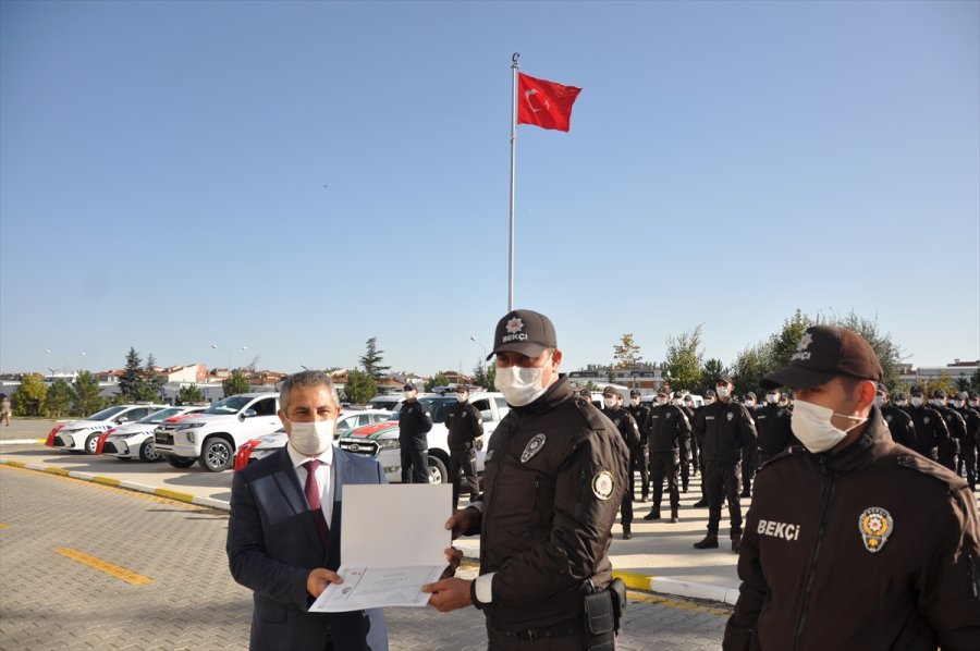 Eskişehir'de Eğitimlerini Tamamlayan Mahalle Bekçileri Göreve Başladı