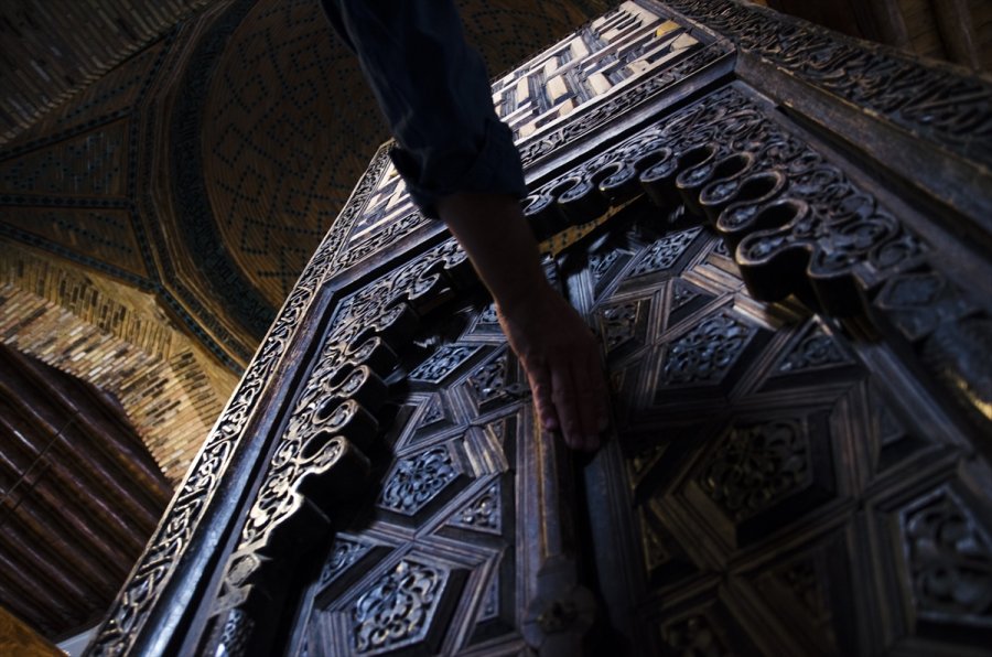 İçinde Zamanın Durduğu Mekan: Eşrefoğlu Camisi