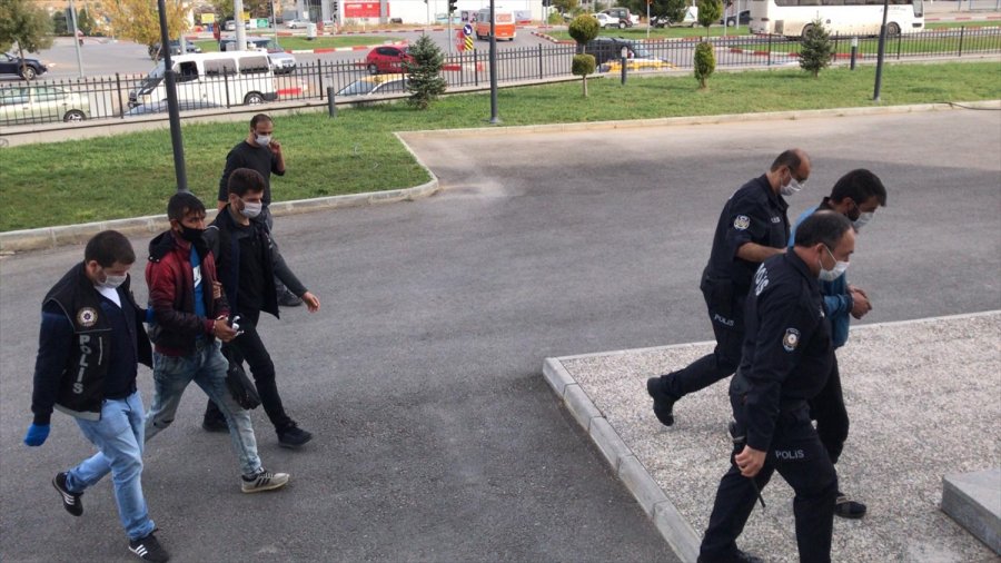 Karaman'da Uyuşturucu Operasyonunda Yakalanan 3 Zanlıdan Biri Zanlı Tutuklandı