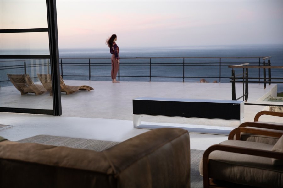 Lg'nin Kıvrılabilir Oled Tv'si Pazara Sunuldu