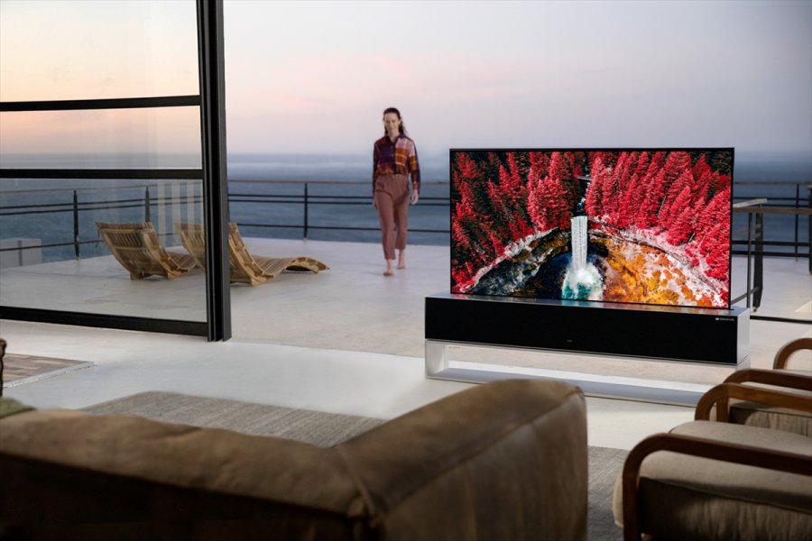 Lg'nin Kıvrılabilir Oled Tv'si Pazara Sunuldu