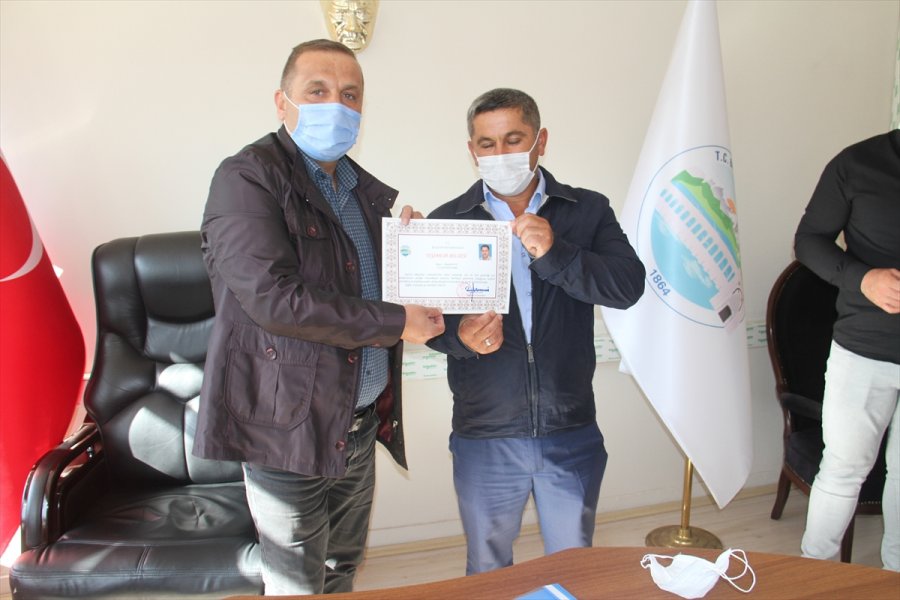 Orman Yangınının Büyümeden Söndürülmesindeki Yararlılıklarından Dolayı Çiftçi Aileye Teşekkür Belgesi