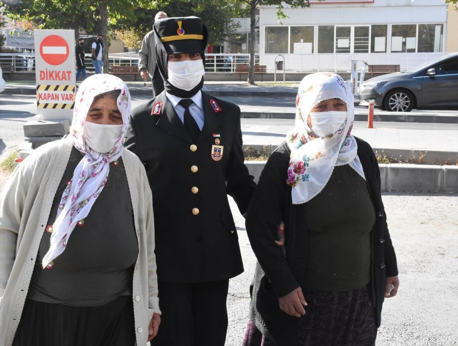 Kayseri'de Kanser Tedavisi Gören Uzman Çavuş Yaşamını Yitirdi