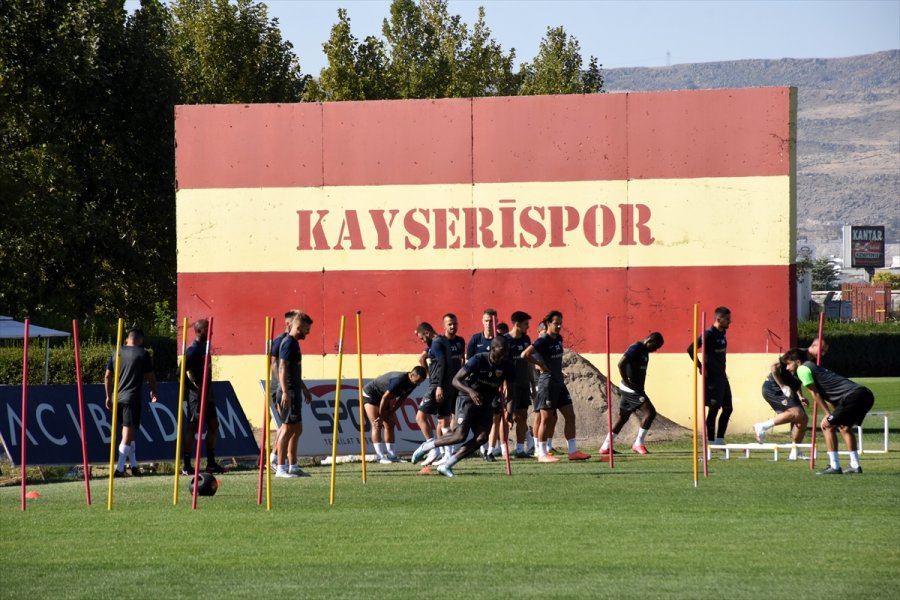 Kayserispor Teknik Direktörü Bayram Bektaş Ligdeki Durumlarını Değerlendirdi:
