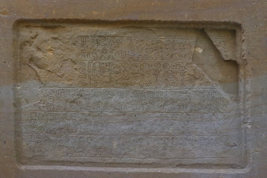 Bolkarlar'daki Maden Yazıtının Replikası Niğde Müzesinde Sergilenmeye Başlandı