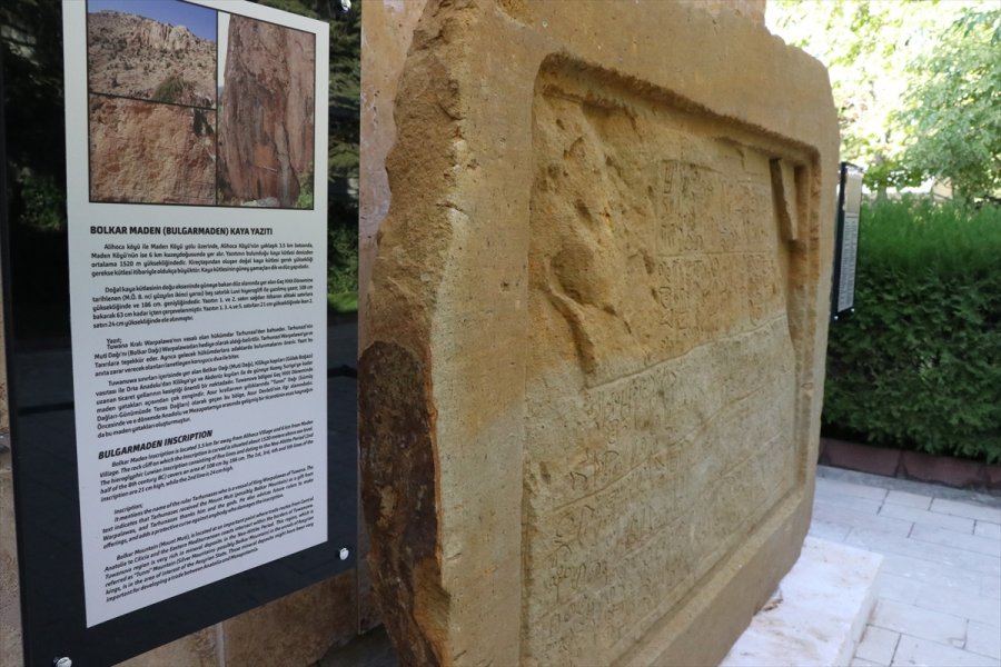 Bolkarlar'daki Maden Yazıtının Replikası Niğde Müzesinde Sergilenmeye Başlandı