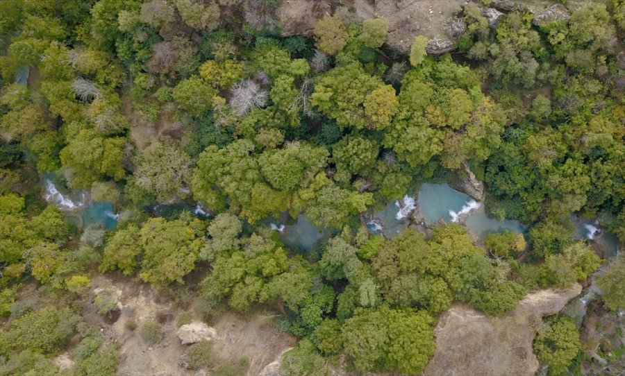 Gürleyik Çayı Sonbahar Renkleriyle Hayran Bırakıyor