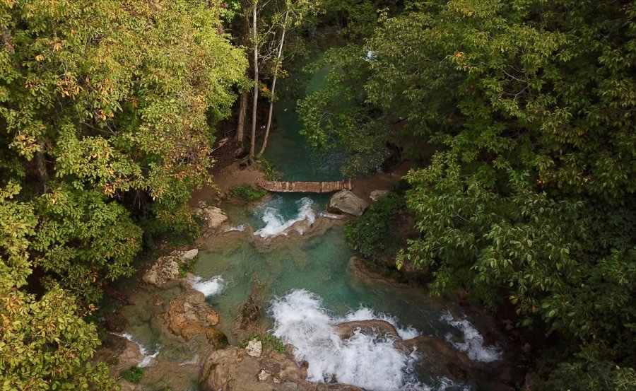 Gürleyik Çayı Sonbahar Renkleriyle Hayran Bırakıyor
