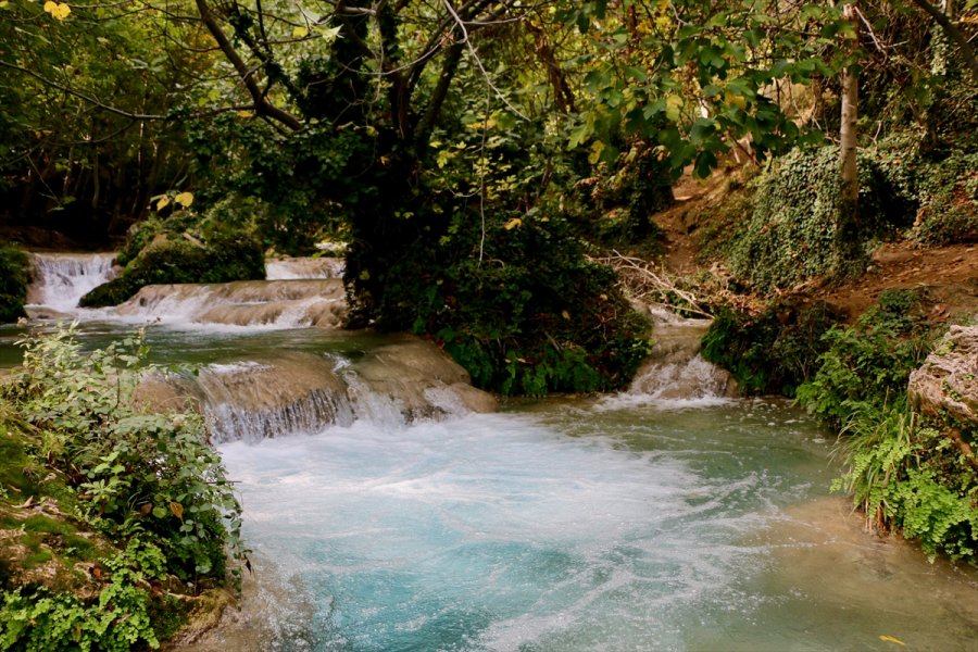 Gürleyik Çayı Sonbahar Renkleriyle Hayran Bırakıyor