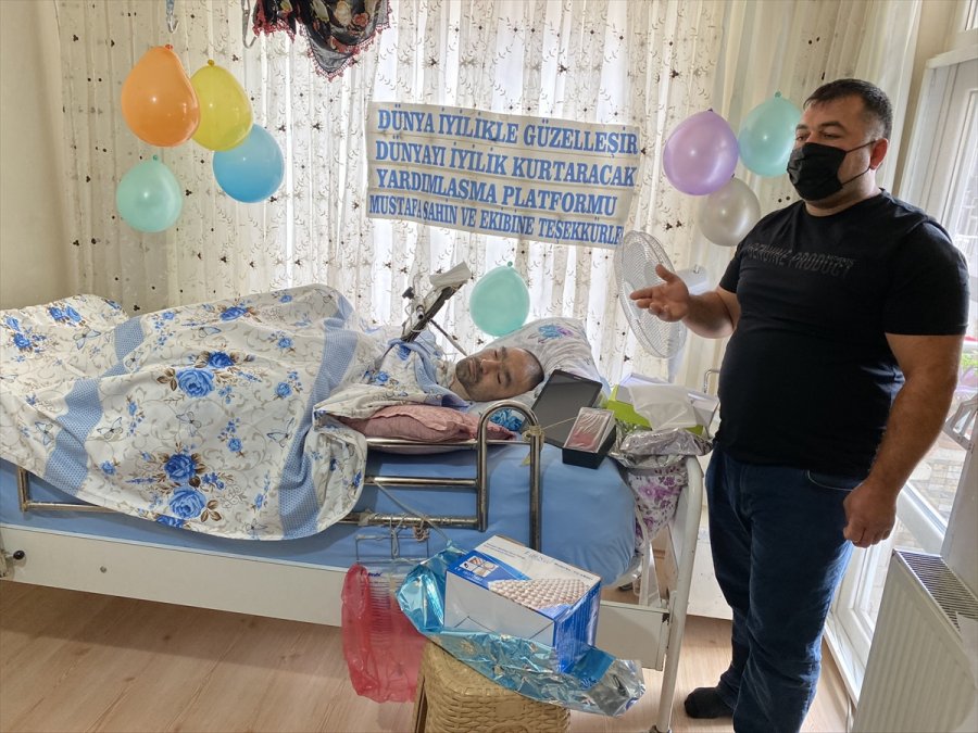 Niğde'de Tableti Bozulan Yatalak Hastayı Yardımlaşma Platformu Sevindirdi