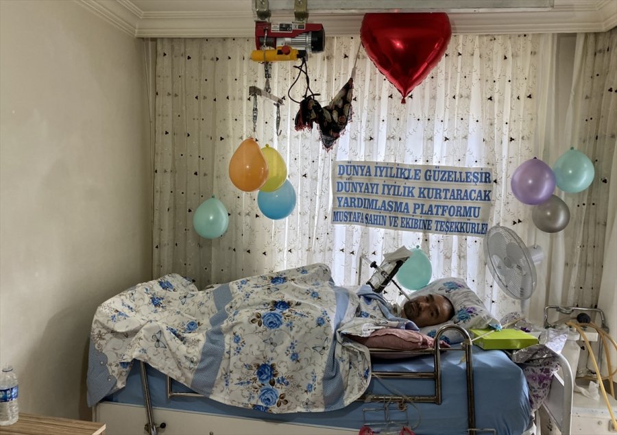 Niğde'de Tableti Bozulan Yatalak Hastayı Yardımlaşma Platformu Sevindirdi