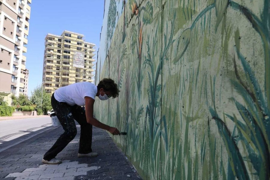 Kayseri'de Okul Duvarı Sanata Dönüştü