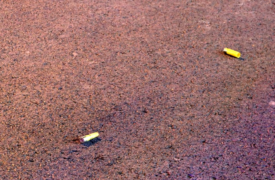 Kayseri'de Rastgele Açılan Ateş Sonucu Restoranda Hasar Meydana Geldi