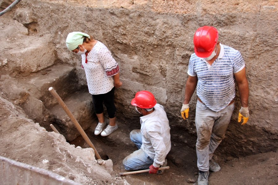 Kızkalesi'nin Karada Bulunan Bölümünde Kazı Çalışması Başlatıldı
