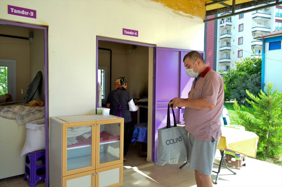 Mersin'de Kadınlar Tandır Evleriyle Aile Bütçesine Katkı Sağlıyor